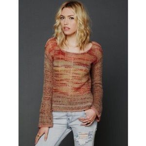 🌵FREE PEOPLE🌵SUNSET BELL SLEEVE SWEATER