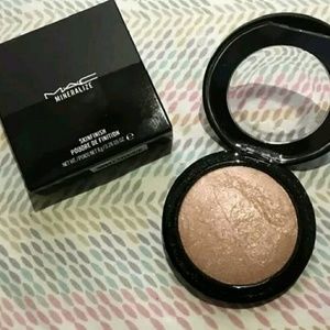 MAC highlighter "soft & gentle" BNIB