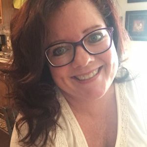 Meet your Posher, Suzanne