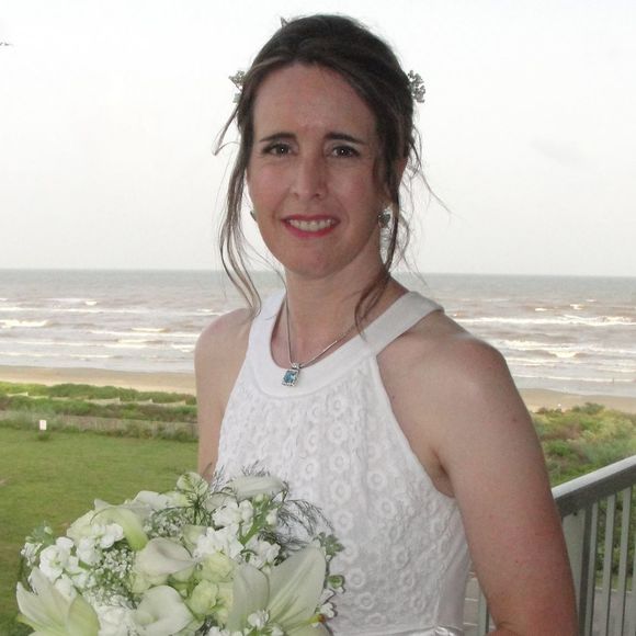 Meet your Posher, Cara