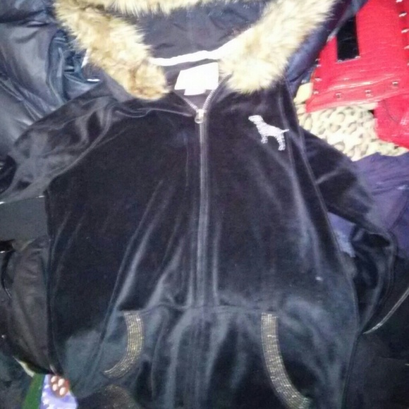 Pink Victoria secret velour hoodie - nwt - Picture 4 of 4