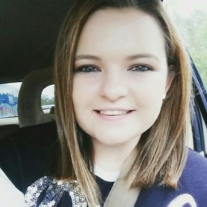 Meet your Posher, Abigail