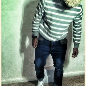 Meet your Posher, Jonathan