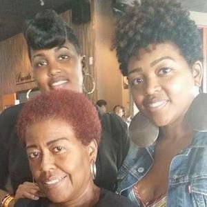 Meet your Posher, Sharon