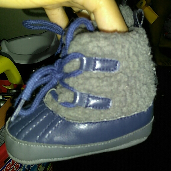 Baby Booties - Picture 1 of 4