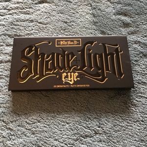 Kat Von D shade and light eye palette