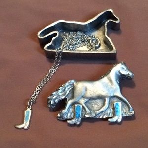 ⭐️HP⭐️ Vintage Torino Pewter Jewelry Set