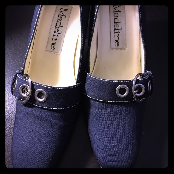Blue corporate heels!!