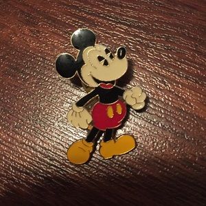 Price drop-Vintage Mickey Lapel pin