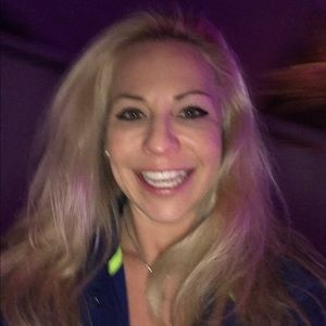 Meet your Posher, Brenna