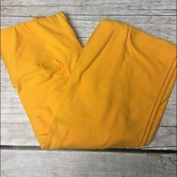 BRAND NEW LulaRoe TC Leggings in Yellow