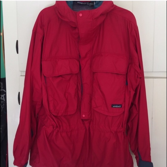 Patagonia wind/rain red pullover