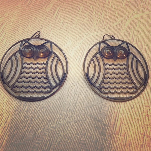 ❌SOLD❌ Large Metal Owl Earrings