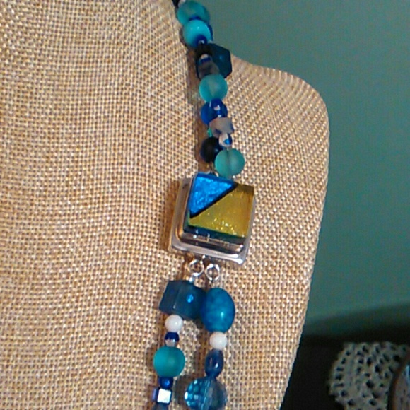 Necklace - Picture 2 of 2