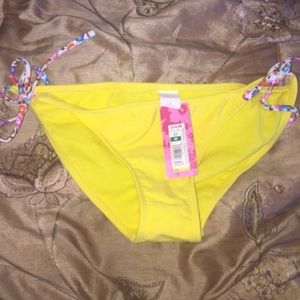 ❗️NWT❗️ Yellow bikini bottom with floral ties