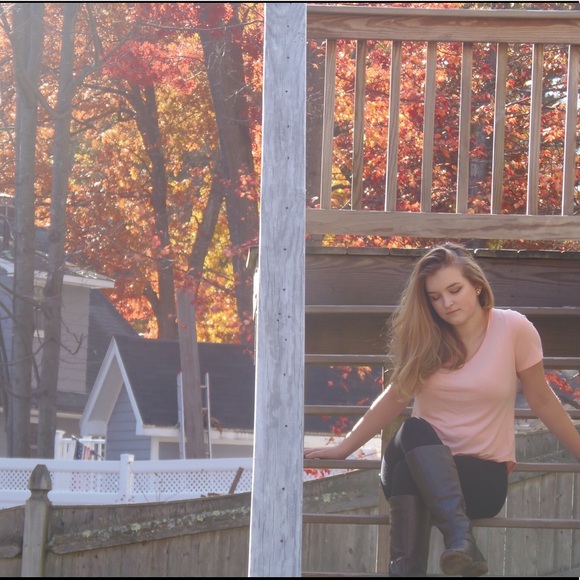 Meet your Posher, Sarah - Picture 3 of 3