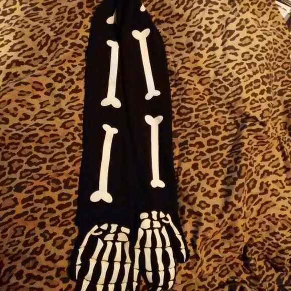 Skull Scarf with Skeleton hands