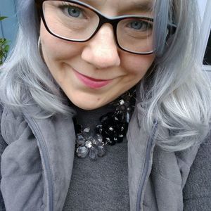 Meet your Posher, Angela