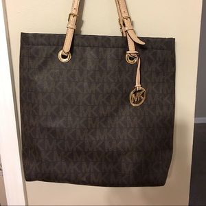 Michael Kors Tote