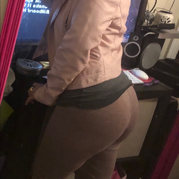 Meet your Posher, Francine - Picture 2 of 5