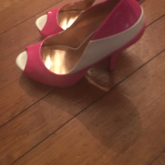 Bcbg open toe shoes - Picture 4 of 4