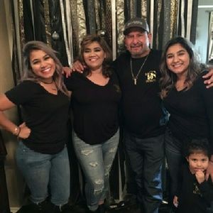 Meet your Posher, Damaris