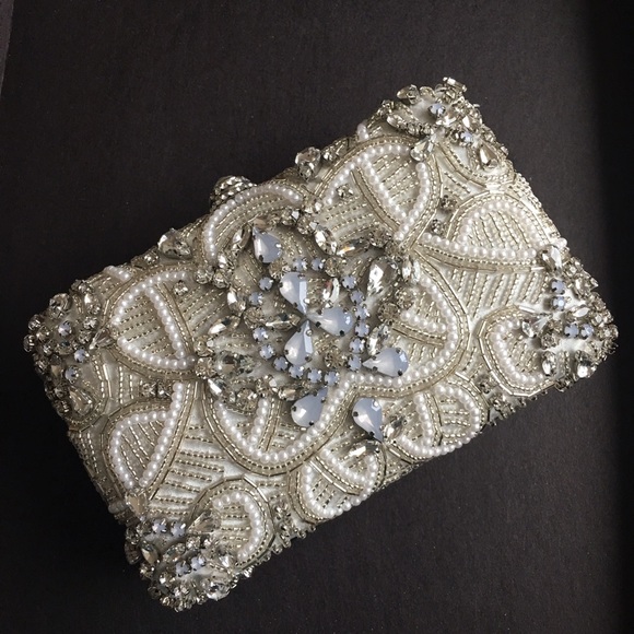 Handbags - Final price : So gorgeous clutch 👛