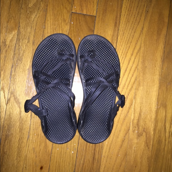 Black chacos