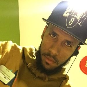 Meet your Posher, Jose