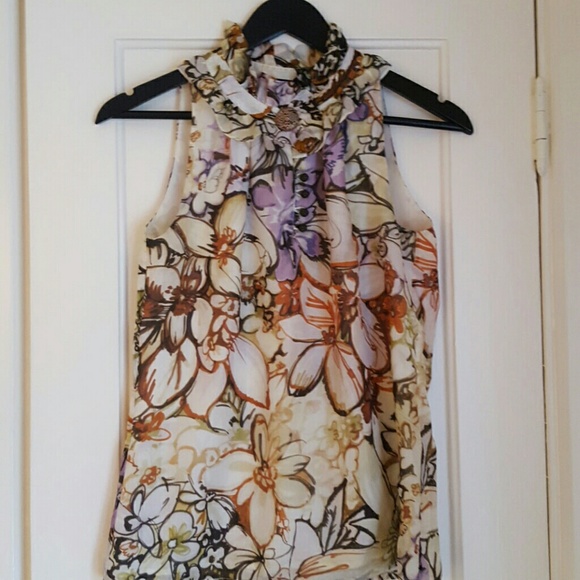 Silky Sleeveless blouse