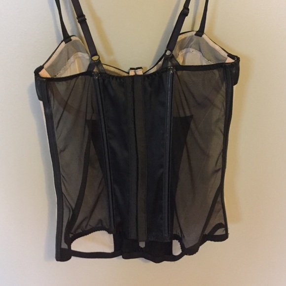 Victorias Secret Bustier 34B NWOT - Picture 2 of 2