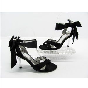 Fioni satin black open toe heel with bows sz 7
