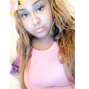 Meet your Posher, Dinah