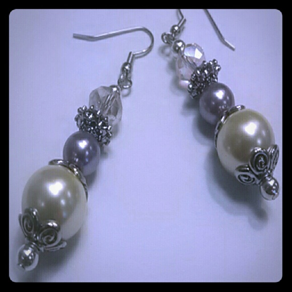 Victorian Pearl Earrings, Mauve, Cream, Dangle - Picture 1 of 3