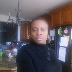 Meet your Posher, Rhonda