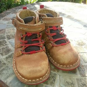 Stride Rite Medallion Boot Size 8