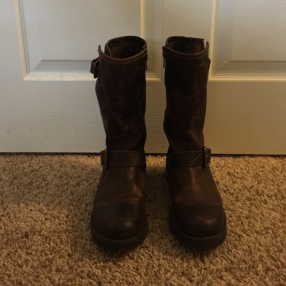 Steve Madden sz 8 leather boot