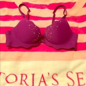 Victoria's Secret Very Sexy push up bra