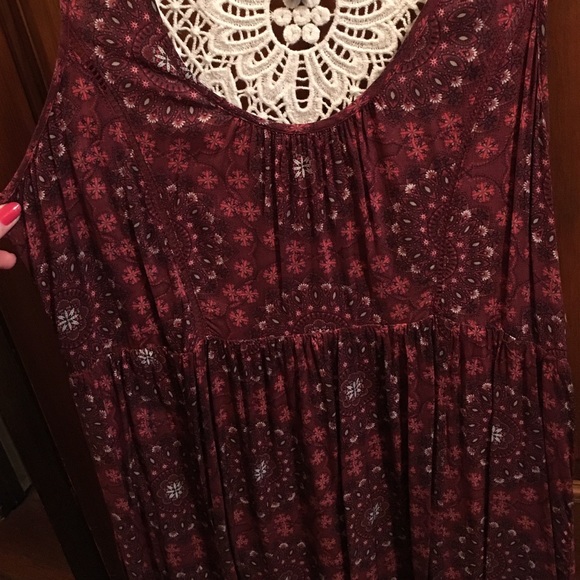 Crochet back maxi dress - Picture 3 of 4