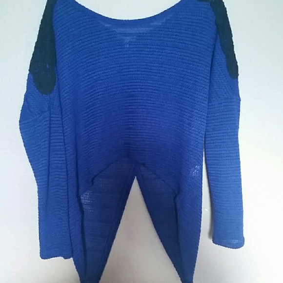 Very  beautiful blouse I never used it..