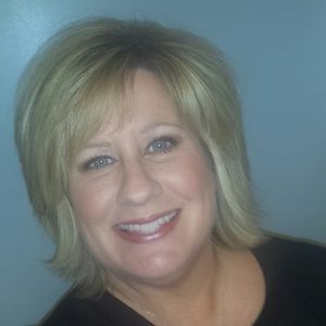 Meet your Posher, Kendra