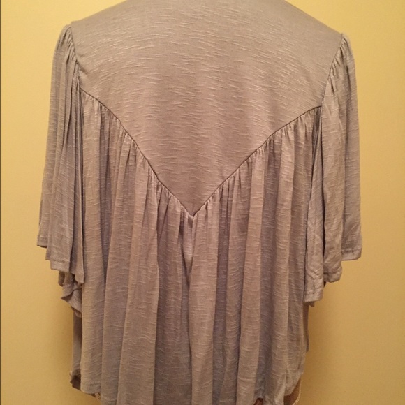 Silvery Gray Top/Sweater - Picture 2 of 4