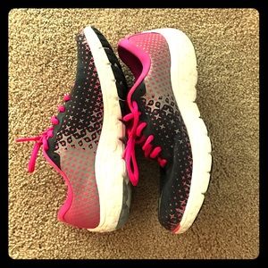 Brooks pure flow 5 sneakers
