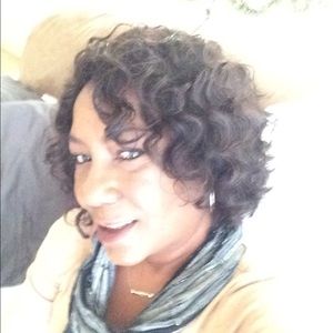 Meet your Posher, Pamela