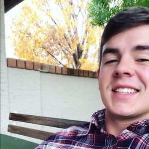 Meet your Posher, Cameron