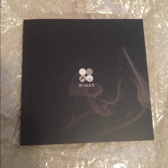 Kpop BTS Wings G version. (No photocard)