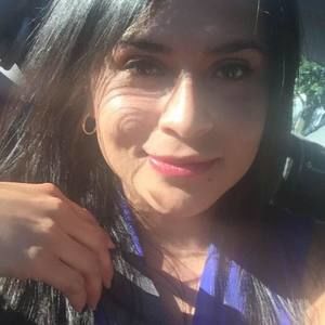 Meet your Posher, Lorena