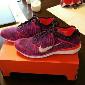 Women's Nike Free TR Flyknit new with box