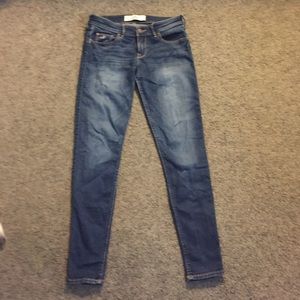 Hollister Super Skinny Jeans
