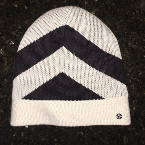 Lululemon beanie hat